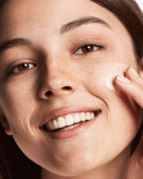 ژل آبرسان و مرطوب کننده پوست مختلط تا چرب کلینیک Dramatically Different حجم 125 میلیلیتر